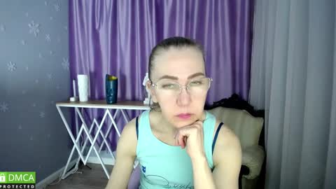 Snapshot of queen_a_n_i chatting on 02-28-25, 05:04 A N I Ill be here on December 1st online show from 02-28-25, 05:04