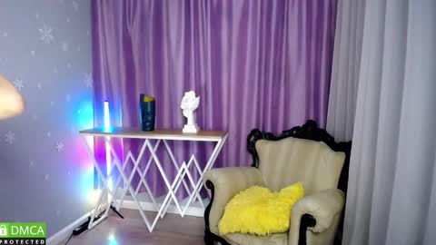 Snapshot of queen_a_n_i chatting on 09-15-25, 10:59 A N I Ill be here on December 1st online show from 09-15-25, 10:59