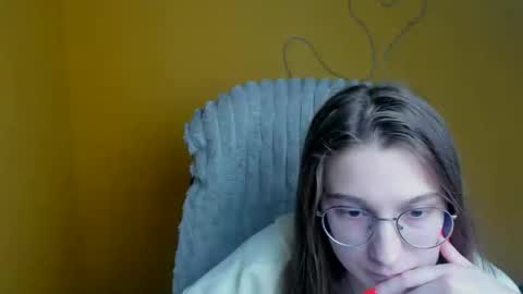 Snapshot of queen_amelie chatting on 02-23-26, 12:35 Amelie online show from 02-23-26, 12:35