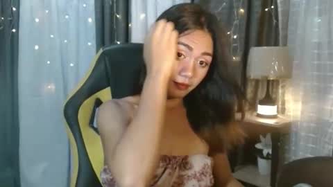 queen anamae online show from 10-31-25, 10:27