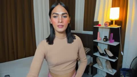 Snapshot of queen_dyosa chatting on 10-14-25, 07:03 Queen Dyosa online show from 10-14-25, 07:03