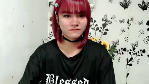 Snapshot of queen_elicktra chatting on 01-22-25, 05:17 JOY online show from 01-22-25, 05:17