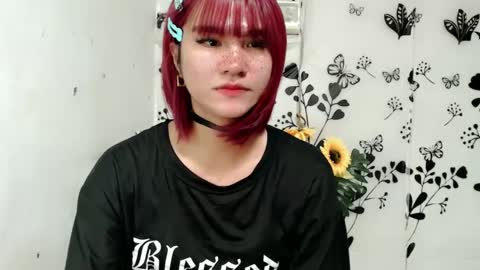 Snapshot of queen_elicktra chatting on 01-24-25, 10:21 JOY online show from 01-24-25, 10:21