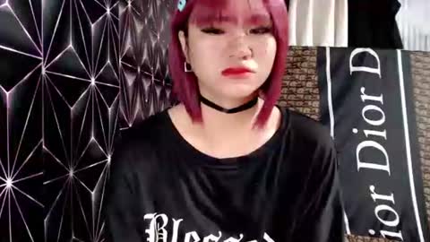 Snapshot of queen_elicktra chatting on 11-25-25, 01:00 JOY online show from 11-25-25, 01:00