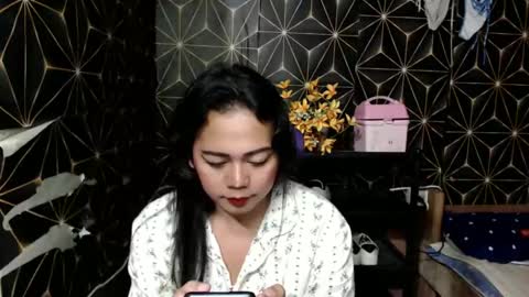 queen_ennah online show from 01-12-25, 05:54