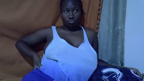 Snapshot of queen_jazmine chatting on 02-07-26, 06:22 queen_jazmine online show from 02-07-26, 06:22