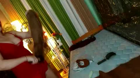 Snapshot of queen_kendalx19 chatting on 05-19-26, 07:31 Kendal online here from 6am-3pm philippine time online show from 05-19-26, 07:31