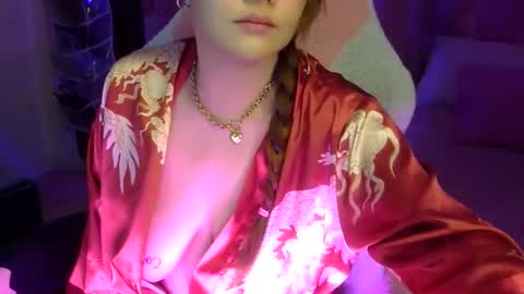 QueenHennessy online show from 03-13-26, 06:58