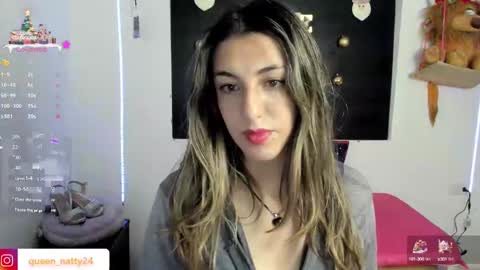 queen_natttyy online show from 12-19-24, 04:02