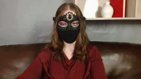 Snapshot of queen_nora chatting on 06-19-26, 10:57 Nora online show from 06-19-26, 10:57