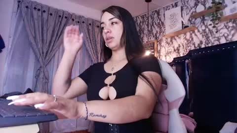 QueenNyx online show from 06-26-26, 02:16