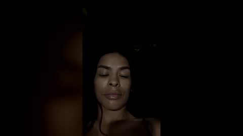 Snapshot of queen_reyna68 chatting on 07-13-26, 07:44 queen_reyna68 online show from 07-13-26, 07:44
