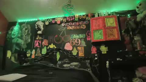 Snapshot of queen_splashh_420 chatting on 07-05-26, 06:31 Queen Splashh420 online show from 07-05-26, 06:31
