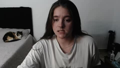 Queen Val online show from 04-12-26, 02:05