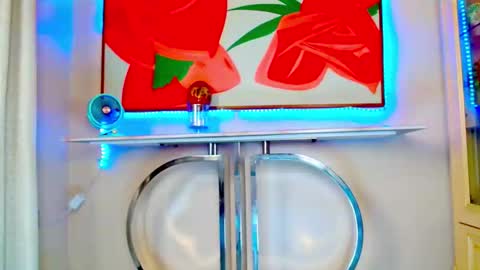 Snapshot of queen_zoe01 chatting on 11-10-25, 08:24 queen_zoe01 online show from 11-10-25, 08:24