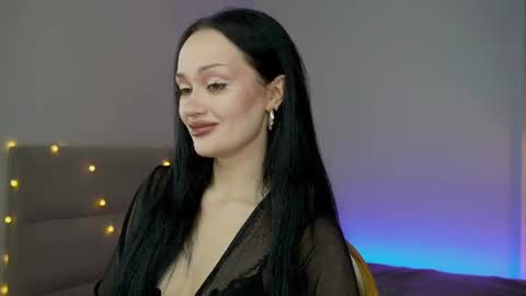 Snapshot of queenaliss chatting on 06-14-26, 05:20 Your world and the universe Aliss online show from 06-14-26, 05:20