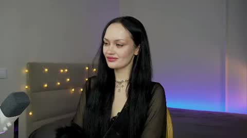Snapshot of queenaliss chatting on 07-07-26, 06:47 Your world and the universe Aliss online show from 07-07-26, 06:47
