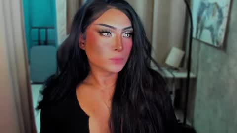 Snapshot of queenarthalia chatting on 03-07-25, 06:13 ARTHA online show from 03-07-25, 06:13