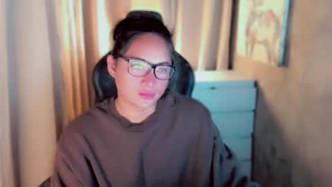 Snapshot of queenarthalia chatting on 09-10-25, 05:29 ARTHA online show from 09-10-25, 05:29