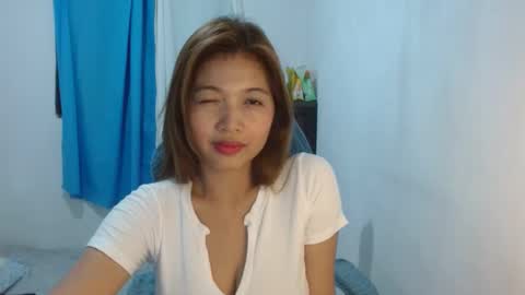 Snapshot of queenboba chatting on 01-18-25, 03:05 queen online show from 01-18-25, 03:05