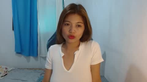 Snapshot of queenboba chatting on 01-30-25, 01:44 queen online show from 01-30-25, 01:44