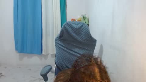 Snapshot of queenboba chatting on 02-19-25, 01:06 queen online show from 02-19-25, 01:06