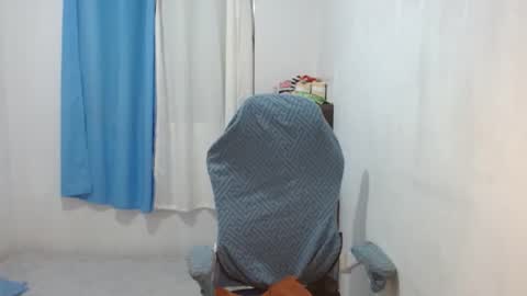 Snapshot of queenboba chatting on 03-04-25, 07:11 queen online show from 03-04-25, 07:11