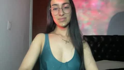 Snapshot of queenbyte_18 chatting on 05-05-26, 04:31 queenbyte_18 online show from 05-05-26, 04:31