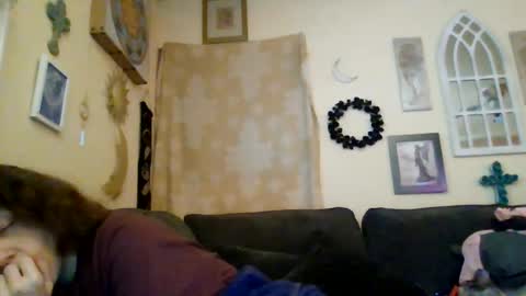 Snapshot of queencrimsonlvx chatting on 06-13-26, 07:12 queencrimsonlvx online show from 06-13-26, 07:12