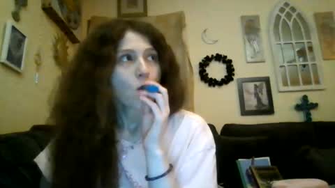 Snapshot of queencrimsonlvx chatting on 07-07-26, 12:09 queencrimsonlvx online show from 07-07-26, 12:09