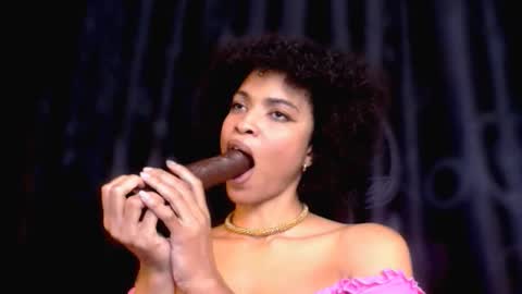 Snapshot of queendom_ing chatting on 11-27-25, 11:29 Sweet Goddess online show from 11-27-25, 11:29