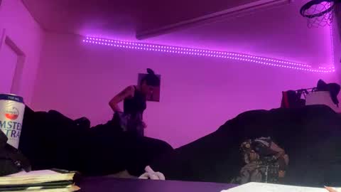 queenfer_ online show from 02-08-26, 05:33