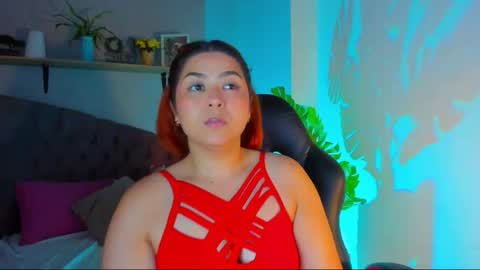 Snapshot of queengrett chatting on 04-20-26, 06:42 Queen online show from 04-20-26, 06:42