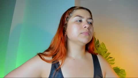 Snapshot of queengrett chatting on 05-18-26, 04:24 Queen online show from 05-18-26, 04:24
