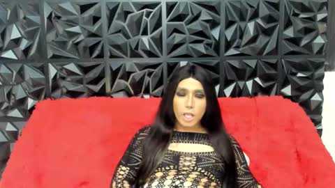 Snapshot of queenielejumbo chatting on 01-18-25, 10:17 QueenieLeJumbo online show from 01-18-25, 10:17