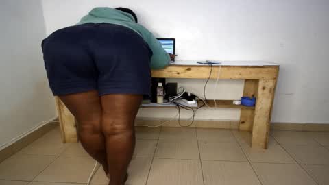 Nina online show from 03-02-26, 05:41