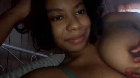 Snapshot of queenkourt chatting on 12-15-24, 01:32 Kourtney online show from 12-15-24, 01:32