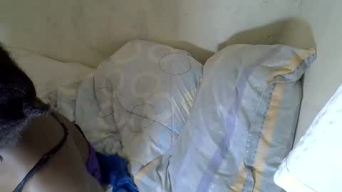 queenlena868103 online show from 11-22-25, 09:58