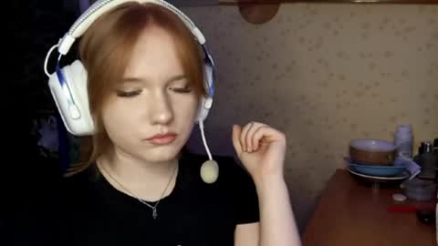 Bella online show from 03-18-26, 06:49