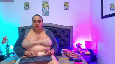 VickyBoobss online show from 04-11-26, 01:04