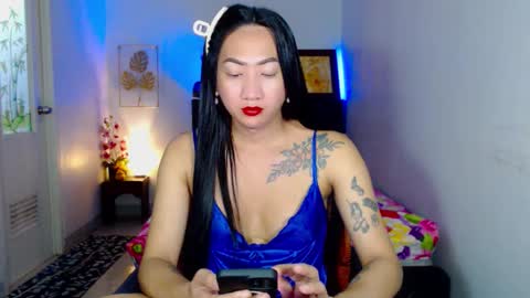 QUEEN online show from 02-12-26, 02:17