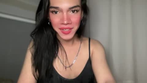 Snapshot of queenn_xxx chatting on 07-07-26, 02:03 QUEEN online show from 07-07-26, 02:03