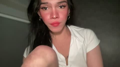 Snapshot of queenn_xxx chatting on 07-21-26, 06:32 QUEEN online show from 07-21-26, 06:32