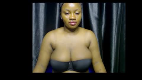 Zoey online show from 10-17-25, 01:09