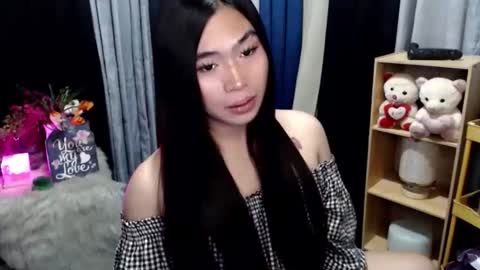 Mikka online show from 05-04-26, 05:42