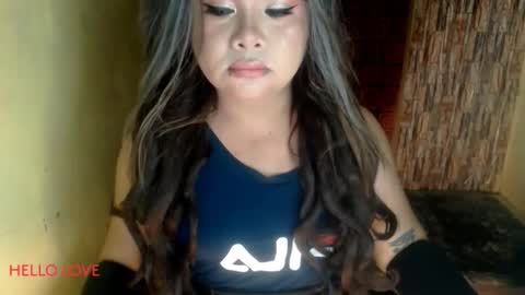 Snapshot of queenofdominant chatting on 11-08-25, 11:21 kesh online show from 11-08-25, 11:21