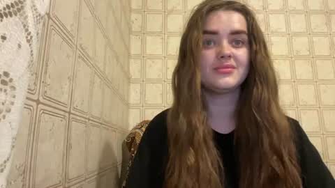 Snapshot of queenofdreams_2029 chatting on 06-10-26, 07:02 Madison online show from 06-10-26, 07:02