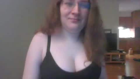Snapshot of queenofthenights chatting on 06-19-26, 09:29 queenofthenights online show from 06-19-26, 09:29
