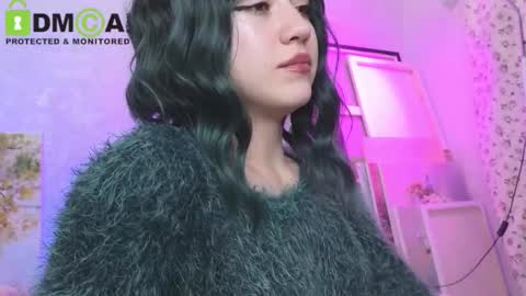 Snapshot of queenofwandss chatting on 10-29-25, 08:21 follow my new insta online show from 10-29-25, 08:21