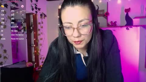 Snapshot of queenrose94 chatting on 02-27-26, 12:38 queenrose94 online show from 02-27-26, 12:38